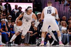 决定NBA本賽(sài)季冠(guān)军歸(guī)属的震撼交易曝光！勇士超级四巨头阵容来袭