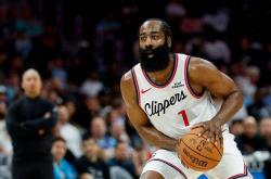 NBA｜55分创快船球(qiú)员单场得分纪录 哈登梦想仍(réng)遥不可(kě)及