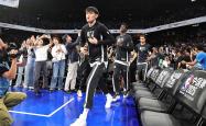 NBA中国赛｜篮网险胜太阳曾凡博作壁上观