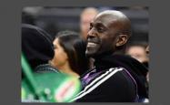 NBA森林狼队传奇凯文·加内特出任球队大(dà)使……21号球衣将永(yǒng)久退役