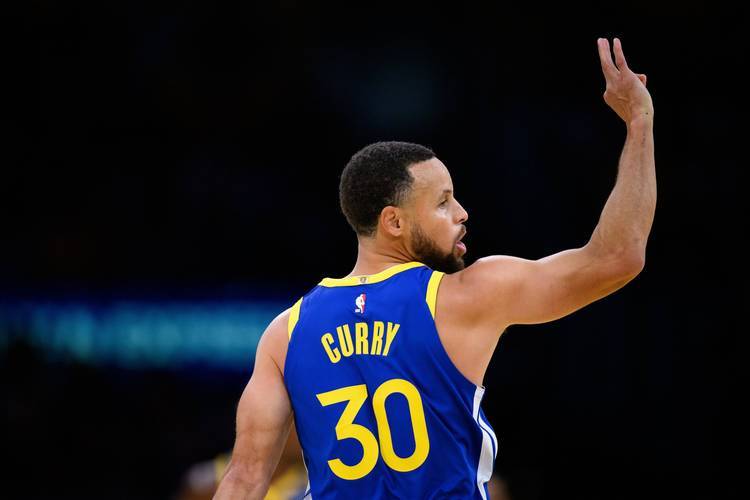 NBA 直播正酣：黑马逆袭冲击季后赛，老牌劲旅死守排名