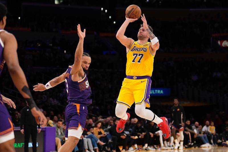 NBA｜湖人七连胜戛然而止 东契奇打出另类准三双