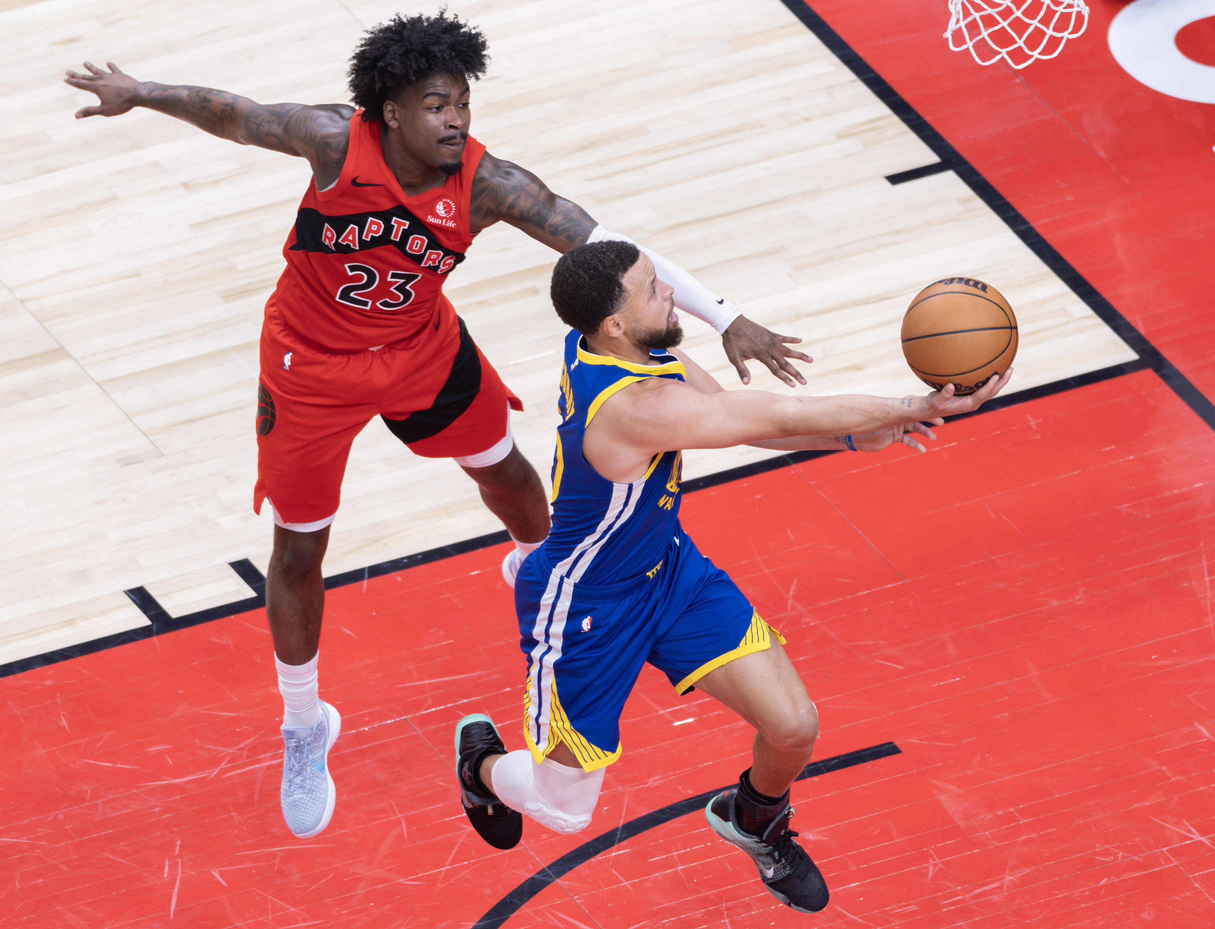 （体育）篮球——NBA常规赛：猛龙胜勇士