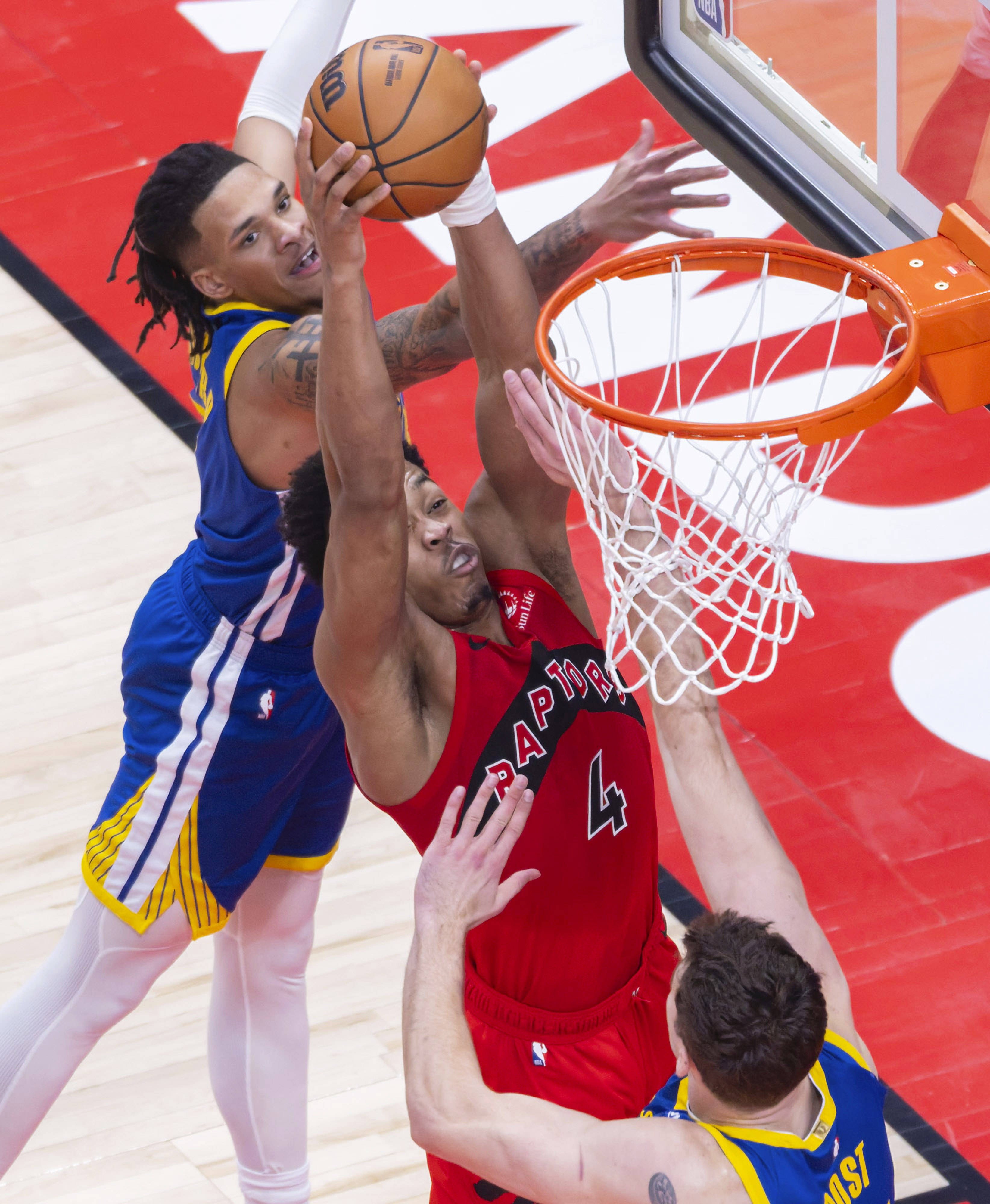 （体育）篮球——NBA常规赛：猛龙胜勇士