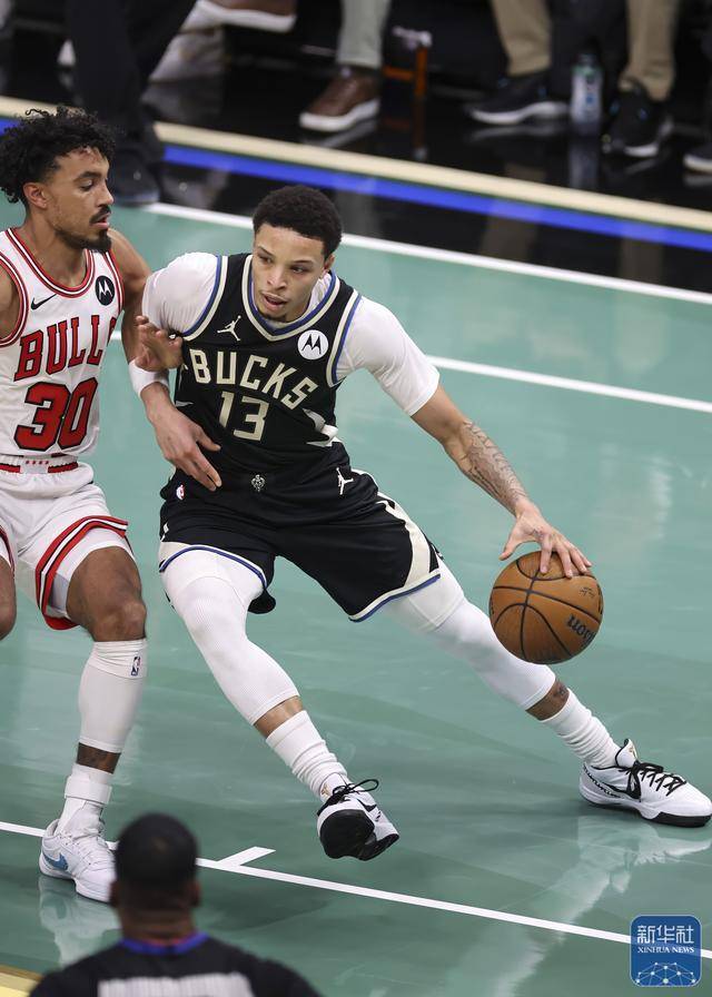 NBA常规赛｜雄鹿胜公牛