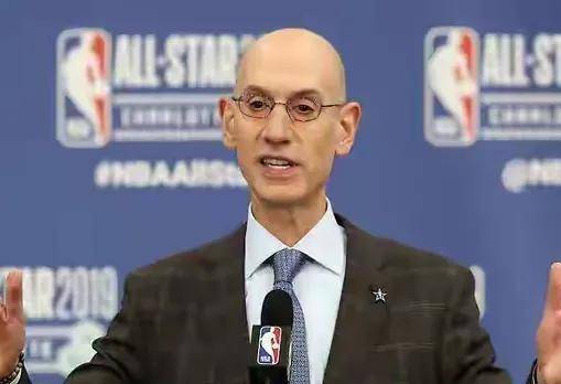 正式宣布！肖华亲承！NBA17冠王朝球队易主，巴斯家46年赚99.3亿刀